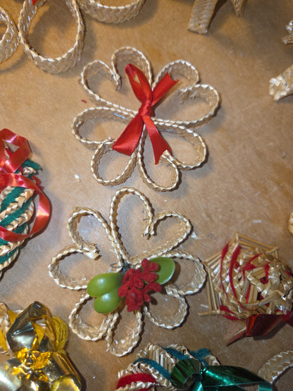 Vintage Wheat Ornaments Lot of 28 Hecho en Mexico vw8