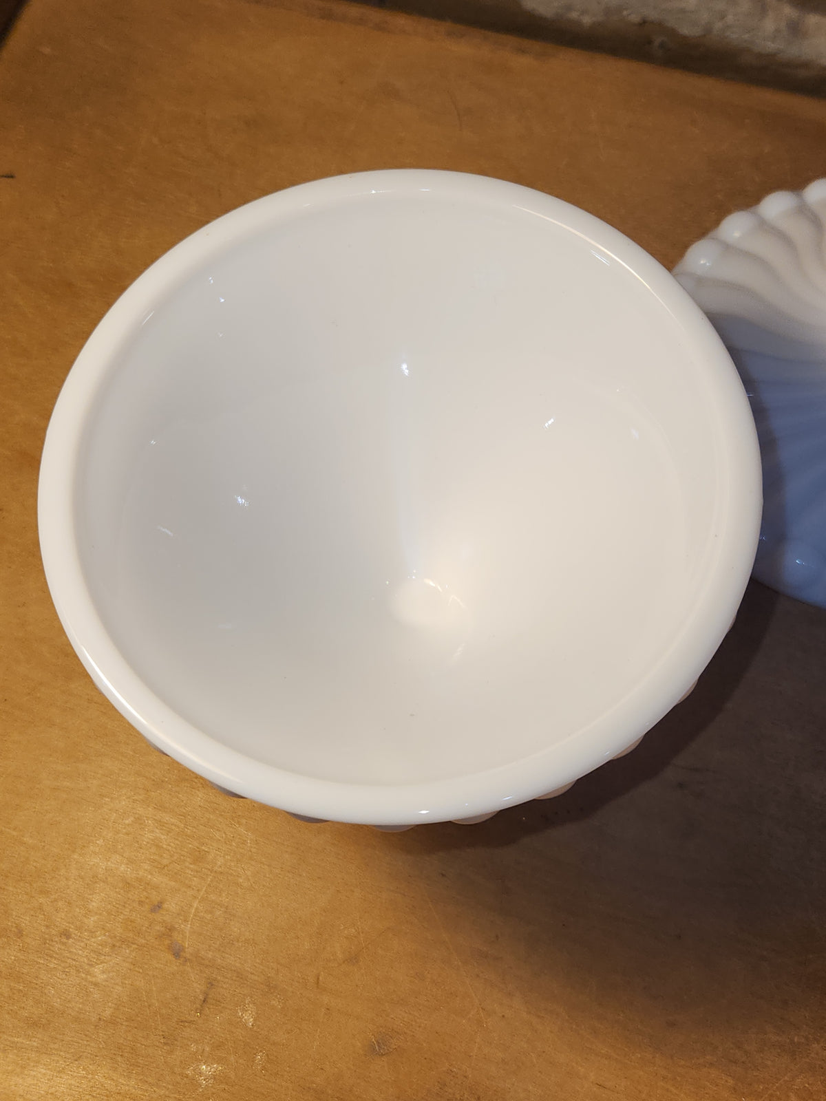Vintage Westmoreland Milk Glass Lidded Candy Dish Swirl and Ball Pattern mg112