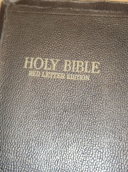 Vintage Hardcover Zipper The Holy Bible Red Letter Edition vb03