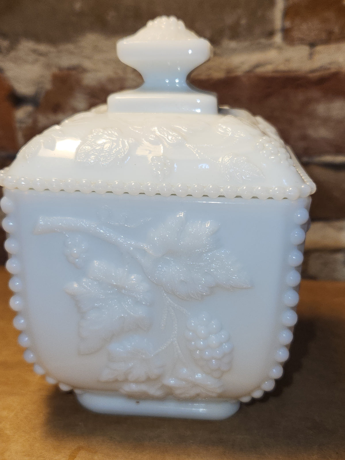 Vintage Westmoreland Milk Glass Square Lidded Candy Dish Grape Design Beaded Edges mg111
