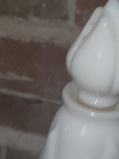 Avon Vintage Floral Milk Glass Bud Vase Field Flowers Foaming Bath Oil Empty va65