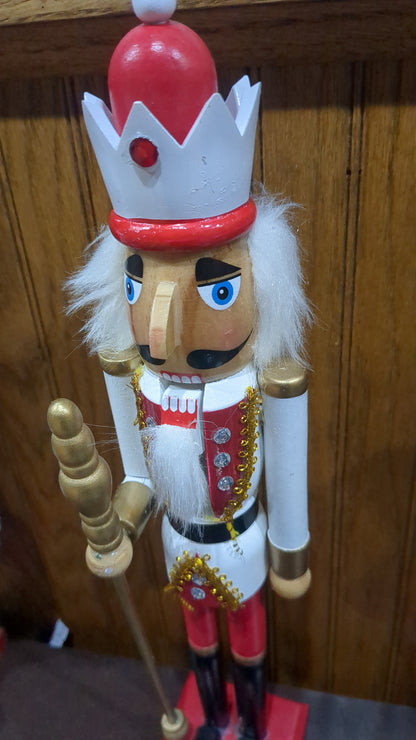 Nutcracker king, white, red, gold