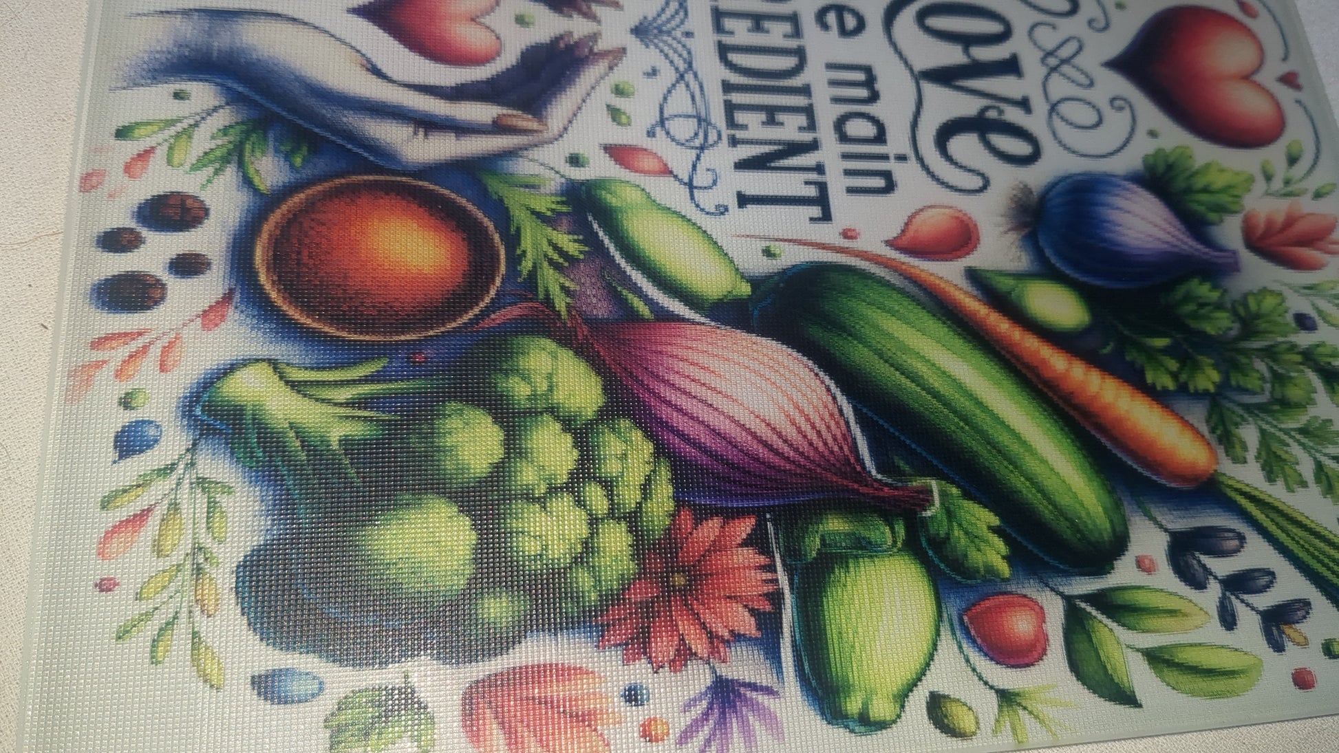 Glass cutting board Love is the main ingredient