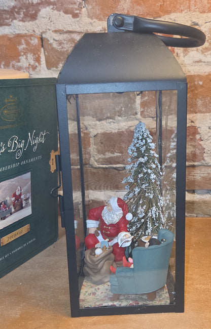 Assemblage in Lantern with Lighted Tree and Hallmark Ornament Set Santa's Big Night 2002 Membership Ornaments Set of 4 as7
