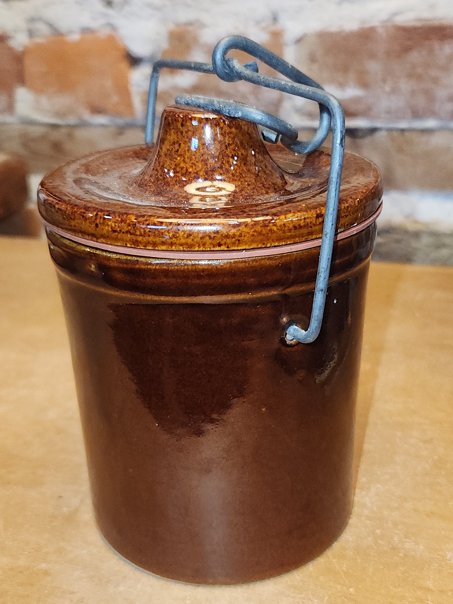 Vintage Brown Pottery Crock Lid and Metal Bail pot52