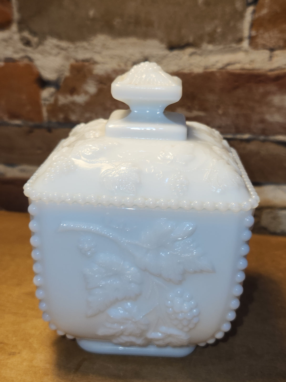 Vintage Westmoreland Milk Glass Square Lidded Candy Dish Grape Design Beaded Edges mg111
