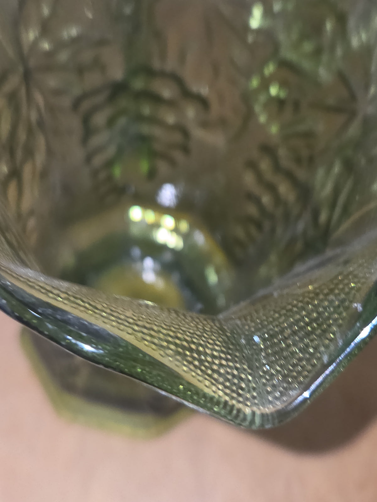 Vintage Anchor Hocking Green Glass Pitcher Embossed Grapes & Vine Leaves vp7