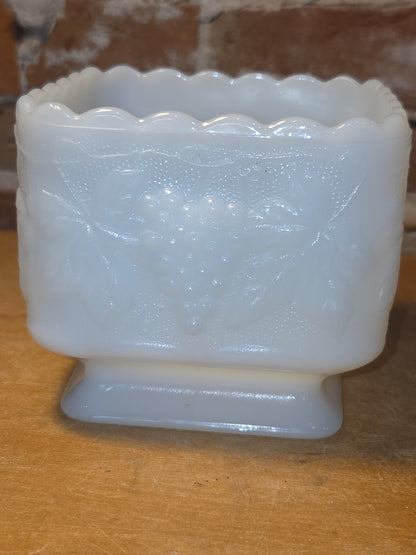 Vintage Anchor Hocking Milk Glass Footed Square Planter Candy Trinket Dish mg8