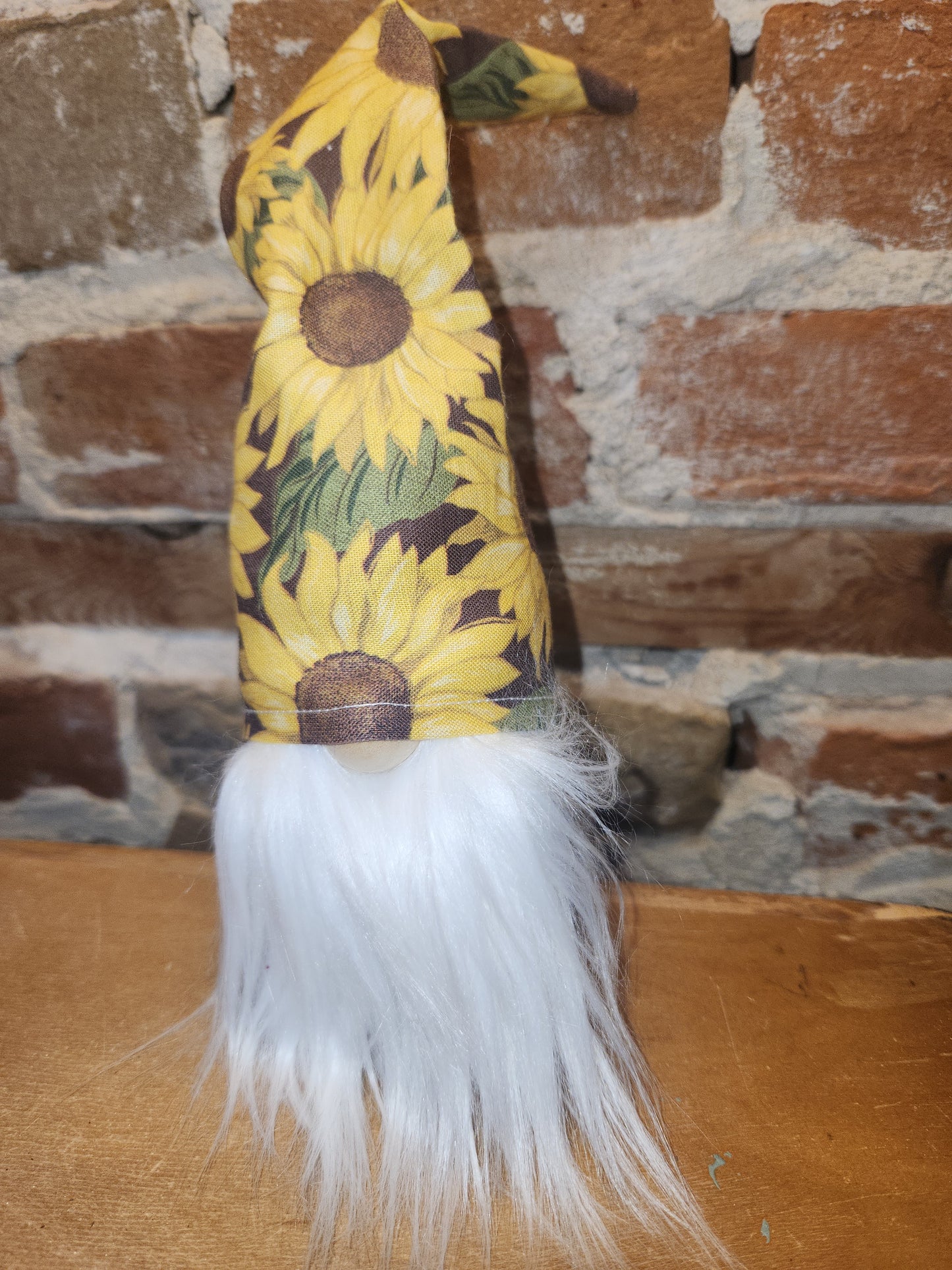 7" Gnome Sunflower Hat Brown Body gn12