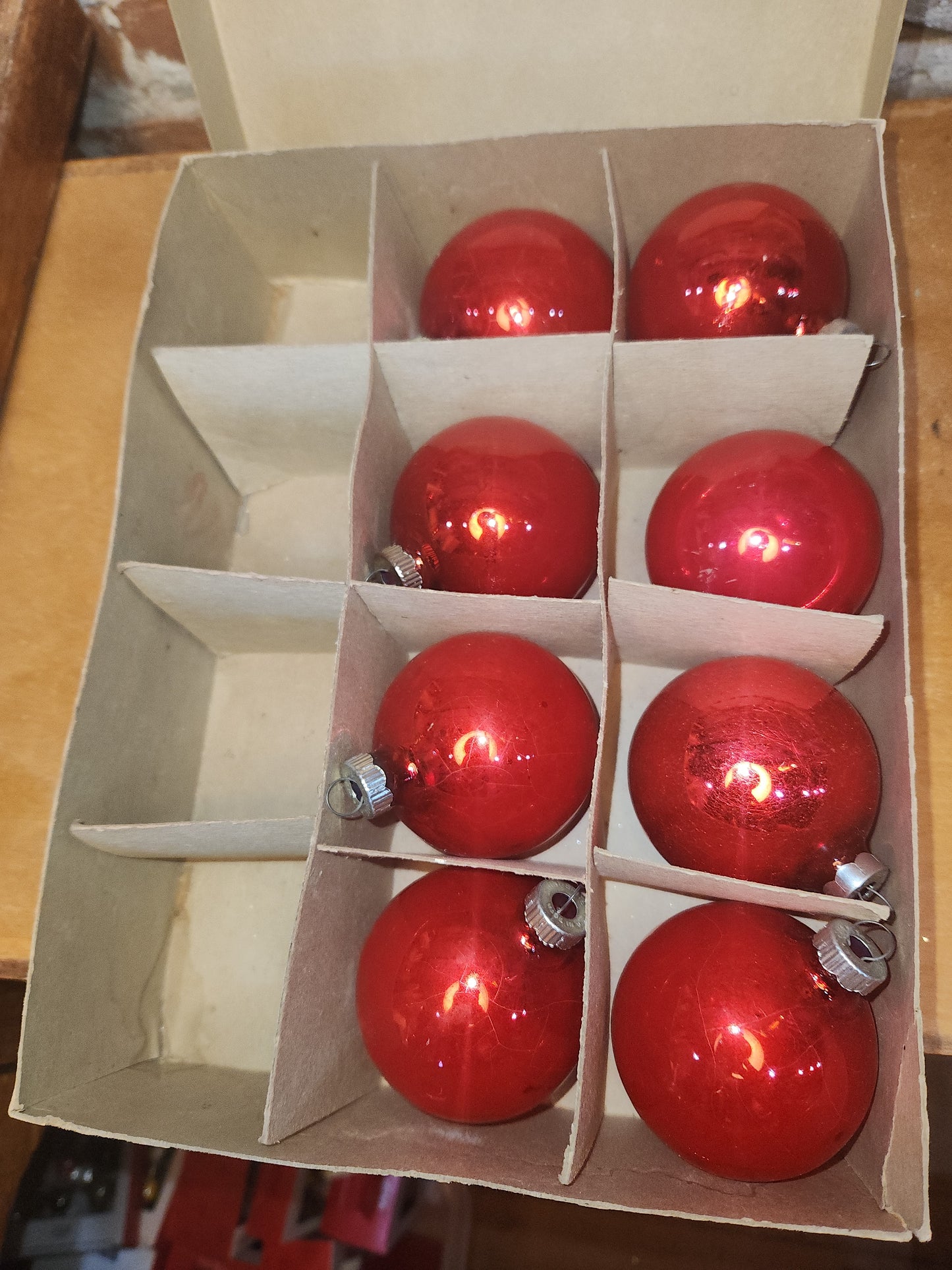 Vintage Shiny Brite 2 1/2" Red Ornaments in Box. Incomplete set. AS IS bo81