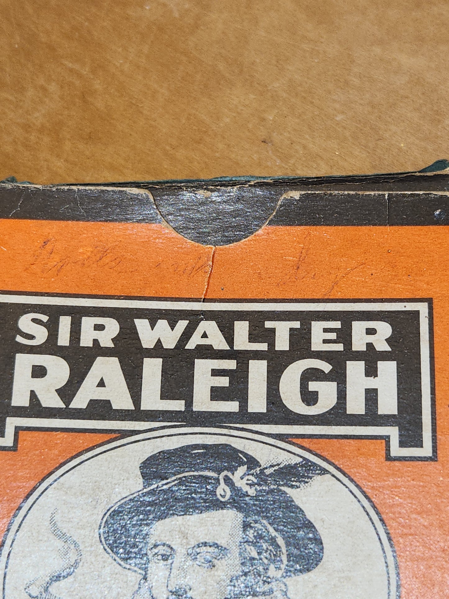 Vintage SIR Walter Raleigh Tobacco Packet Box Pack Pipe and Cigarettes Brown & Williamson Kentucky cig1