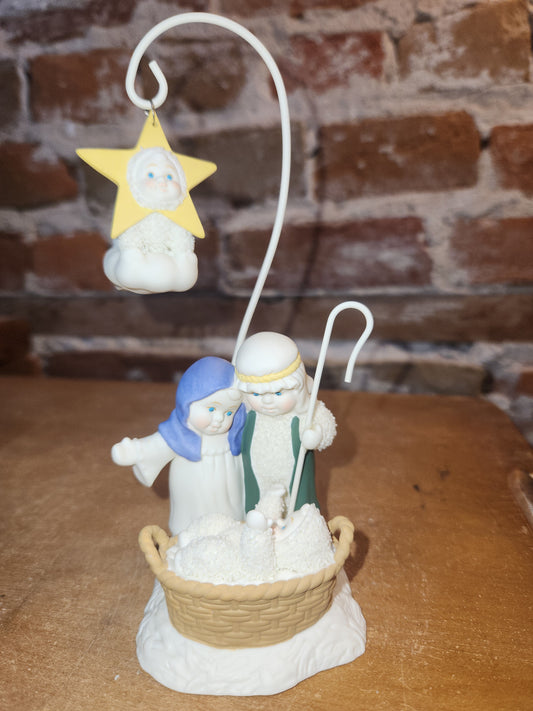 Department 56 Snowbabies A Star Shone Down Where He Lay Nativity Scene 2006 sb76
