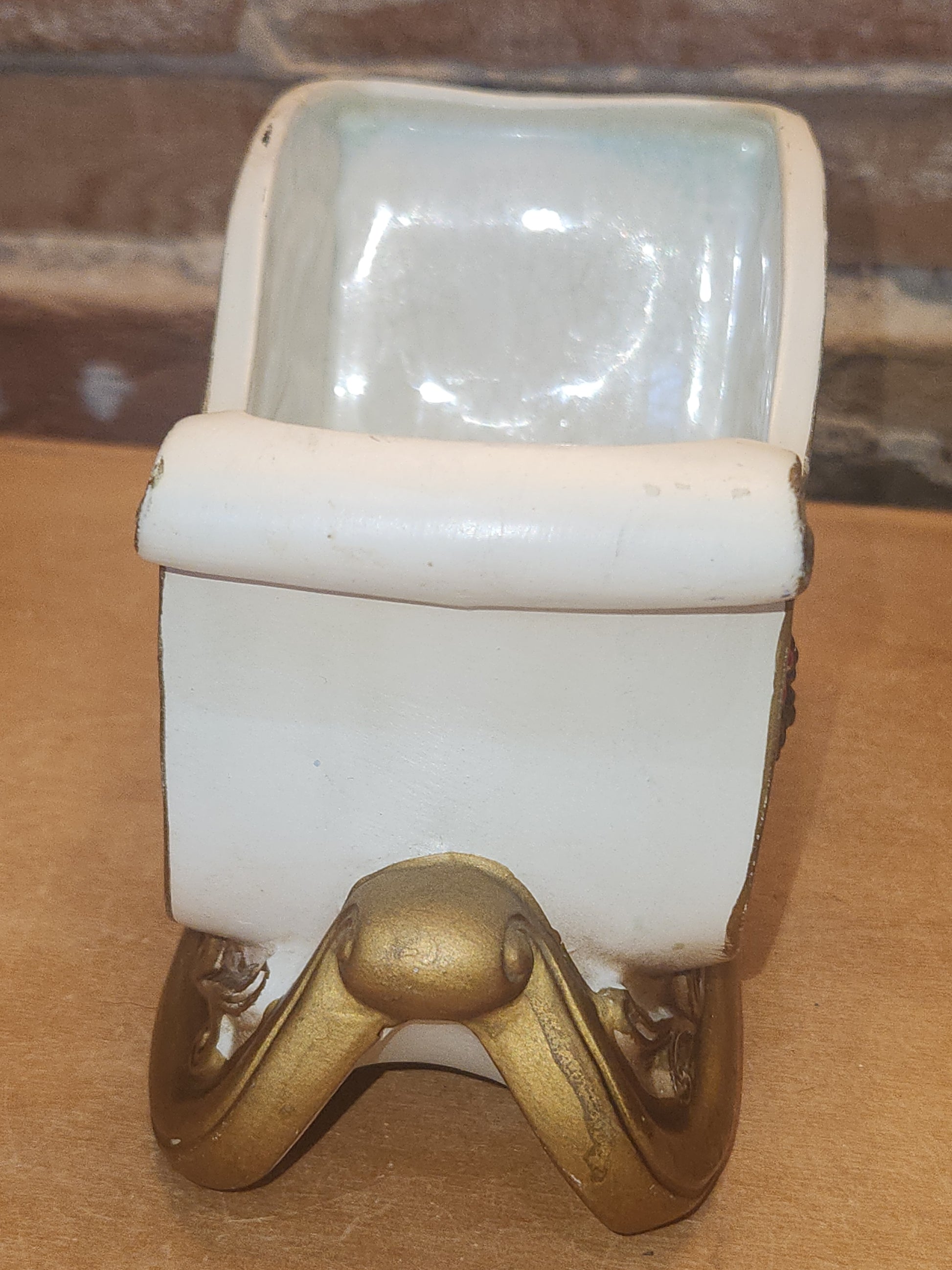 Vintage Napcoware Christmas Sleigh Dish Planter Floral Arrangement Container Stamped X 8661 AS IS vp01