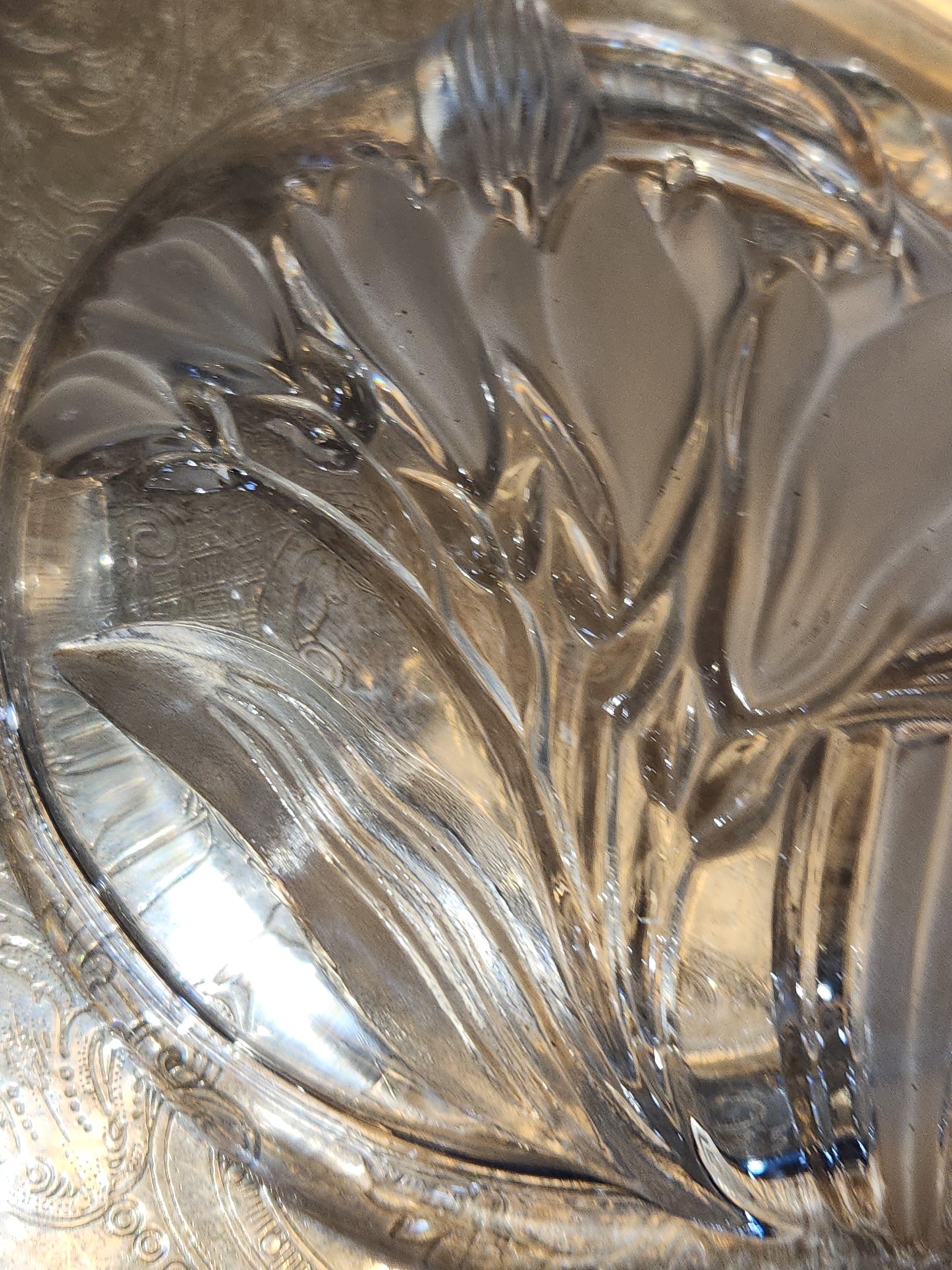 Vintage Mikasa Pressed Glass Parisian Iris Candy Dish Flowers Clear and Frosted gl08