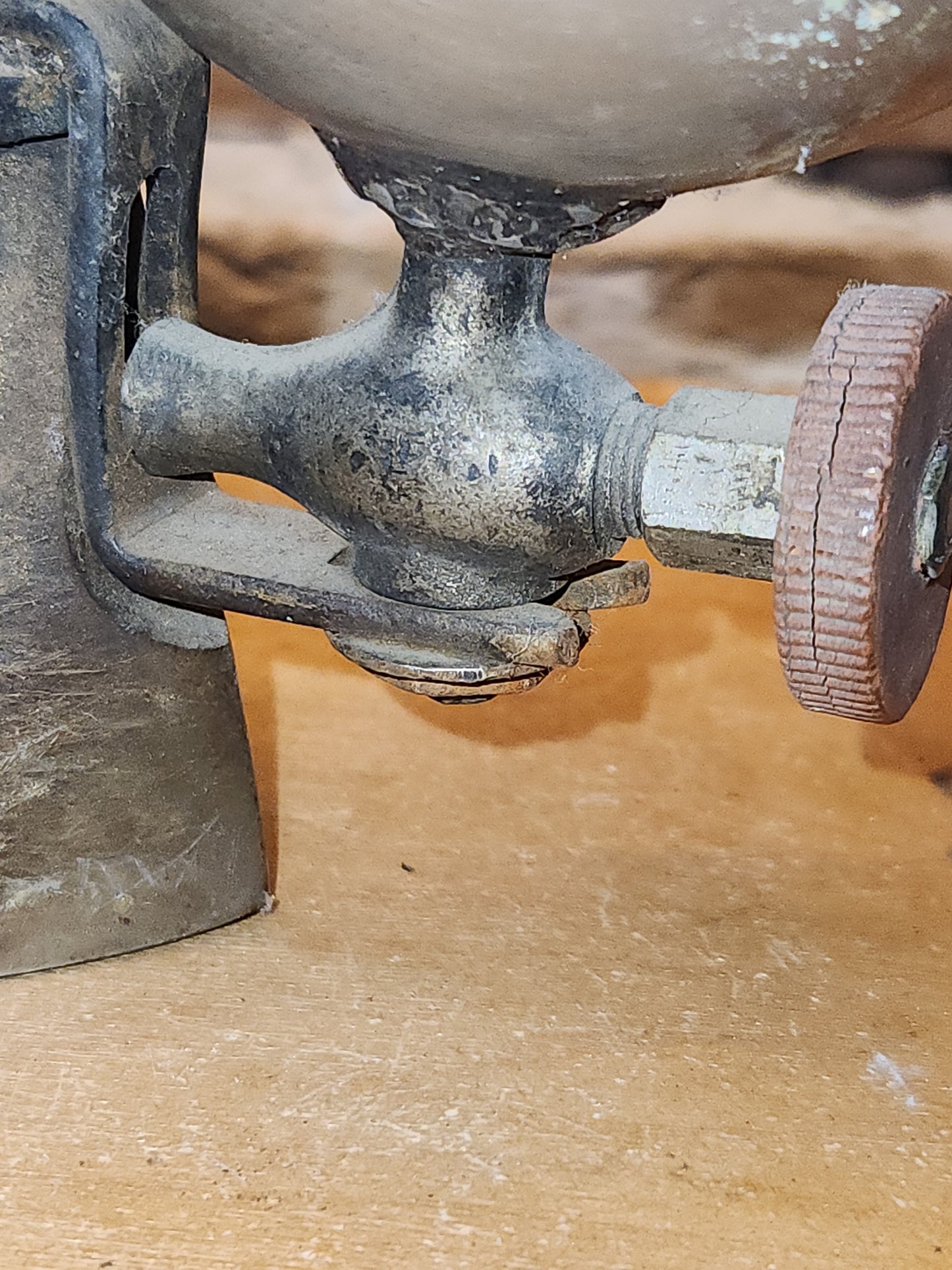 Vintage Gasoline Powered Sad Iron si5