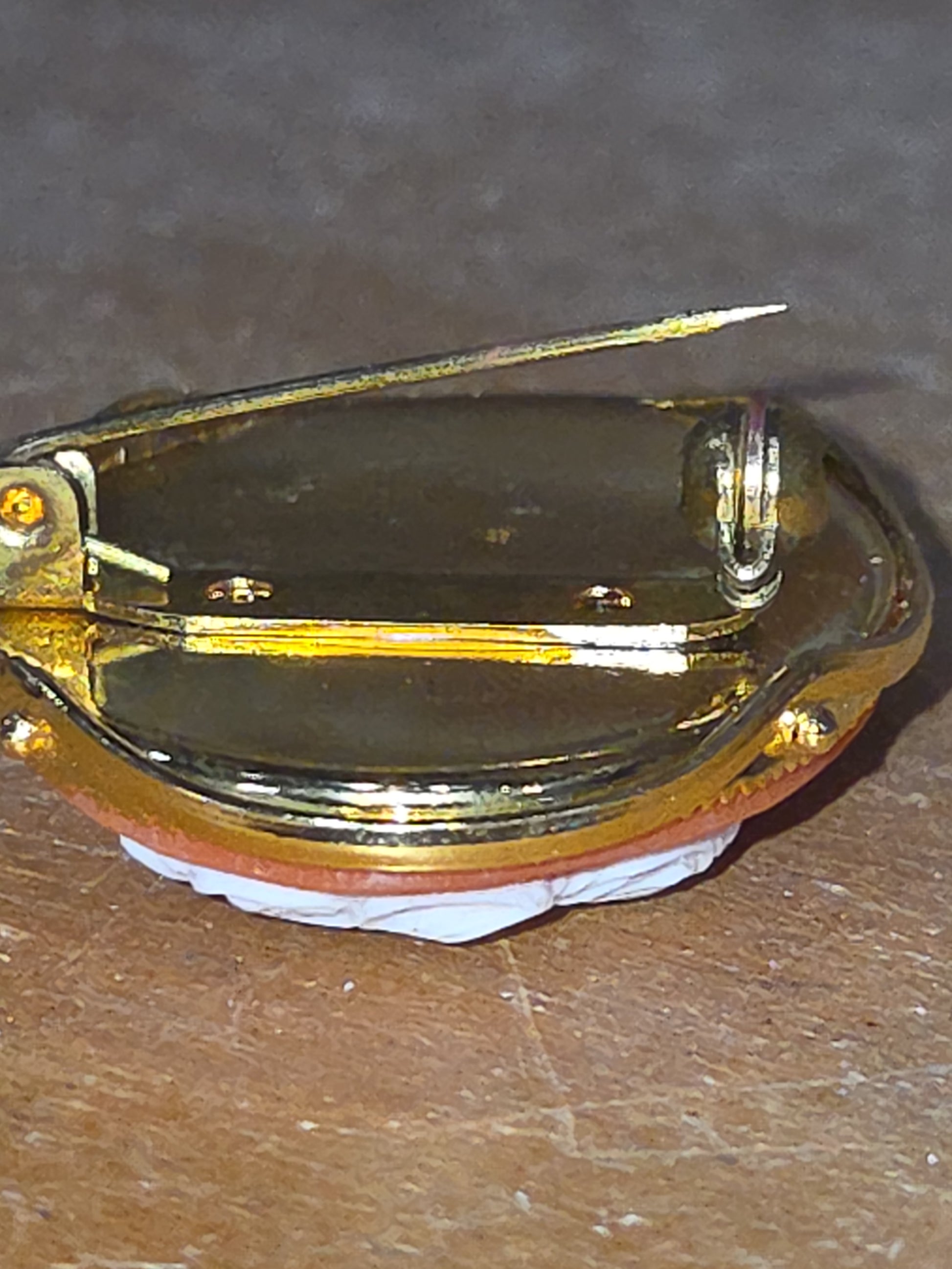 Vintage Italian Sardonyx Shell Cameo Pin Brooch Hand Carved Italia Francesca Gold Tone