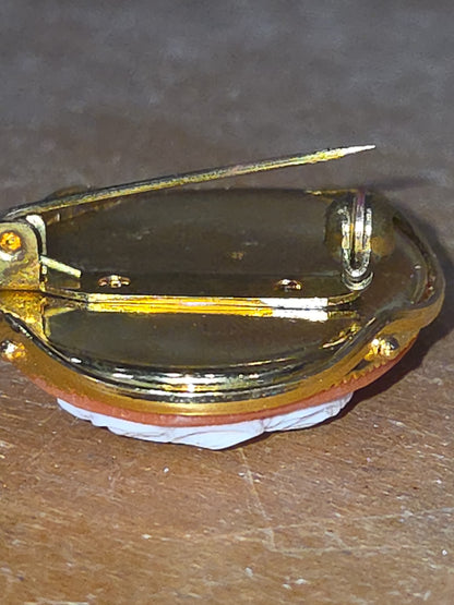 Vintage Italian Sardonyx Shell Cameo Pin Brooch Hand Carved Italia Francesca Gold Tone