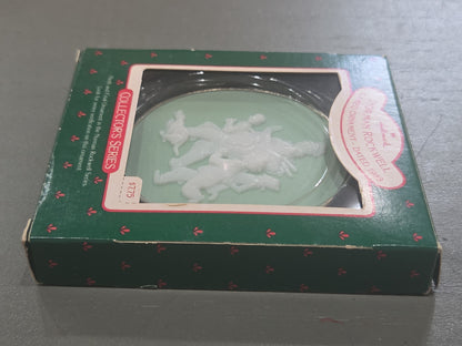 Vintage Hallmark Keepsake Norman Rockwell Cameo Ornament 6th in Series 1985