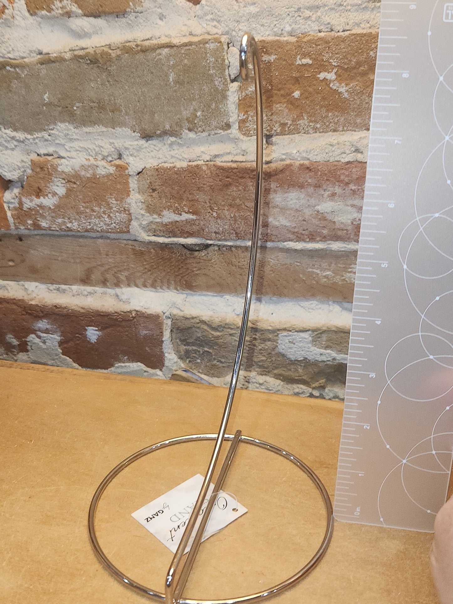 Metal Ornament Stand CLEARNACE os7