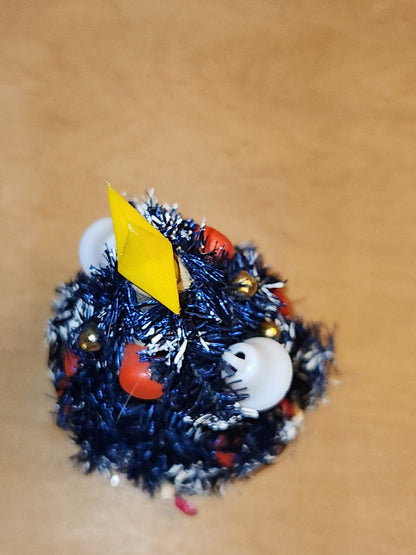 Vintage Bottle Brush Tree from 1950's Made in Japan Winking Merry Lite. Bulbs Glow UV light AS IS no lights no base bbt4