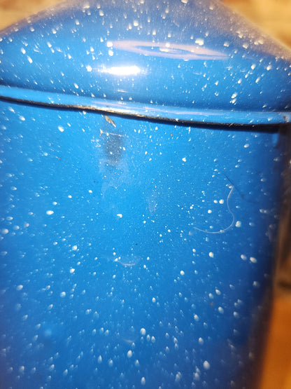 Vintage Enamelware Graniteware Coffee Pot with Lid Blue White Specks ew12