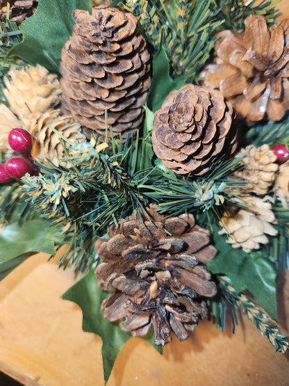 Vintage Christmas Candle Ring Centerpiece Pinecone Berry Evergreen Hobby Lobby cr1