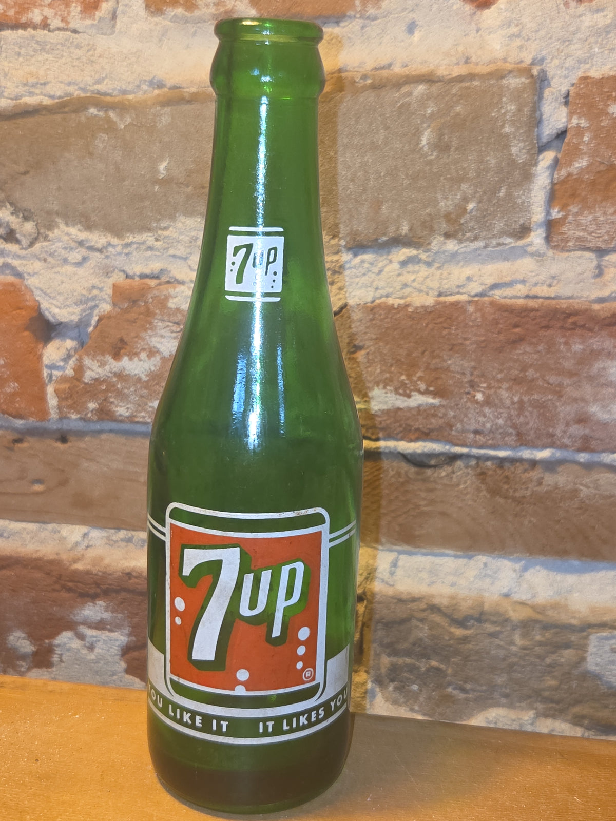 Vintage Soda Bottle 7-Up 7 oz Green Glass Bottle vsb53