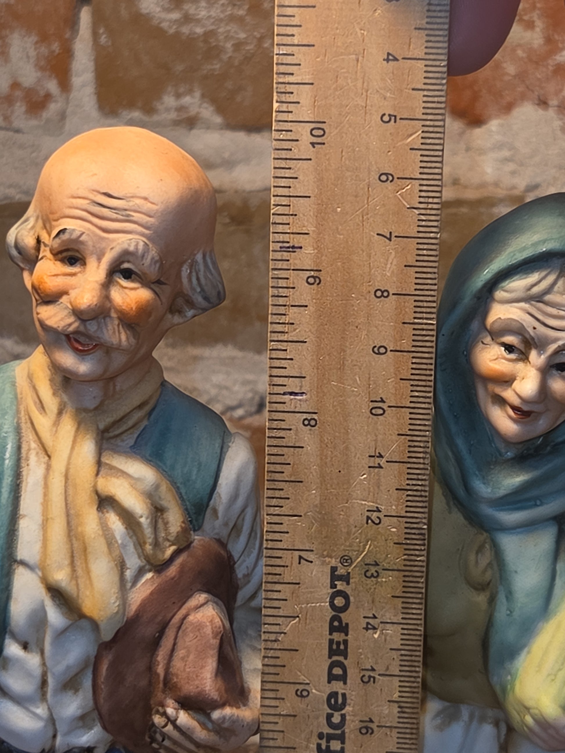 Vintage UCGC Bisque Porcelain Old Man & Old Woman Figurine Taiwain Cabbage 2fi