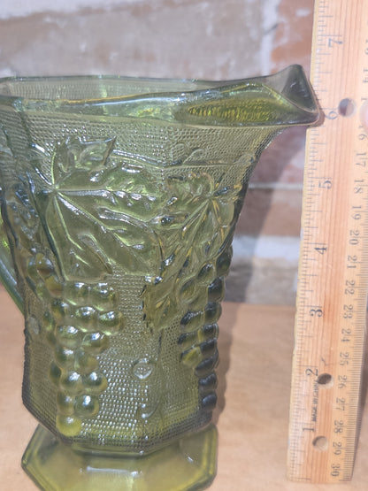 Vintage Anchor Hocking Green Glass Pitcher Embossed Grapes & Vine Leaves vp7