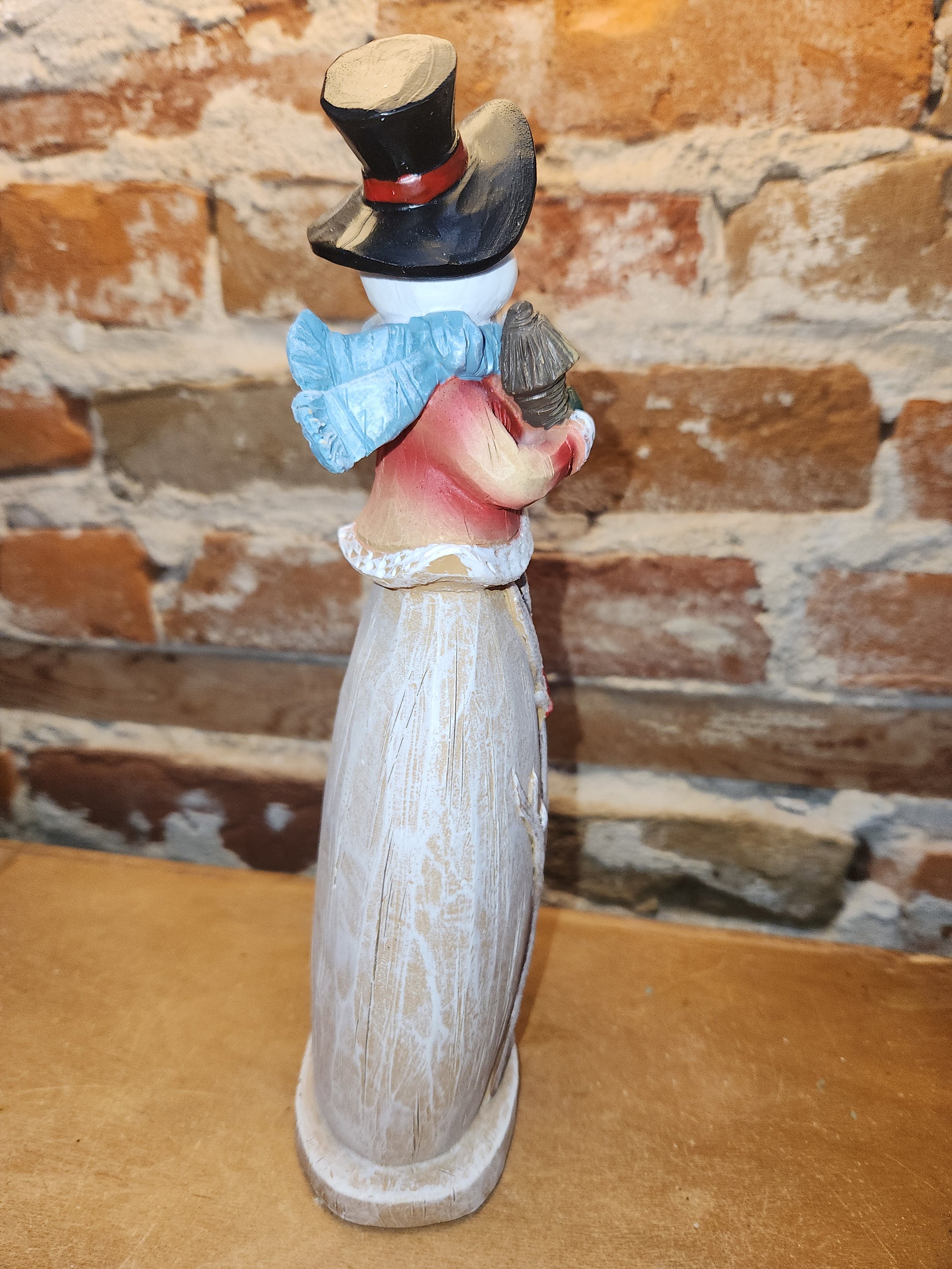 Snowman Figurine with Cardinals 10" tall sm6