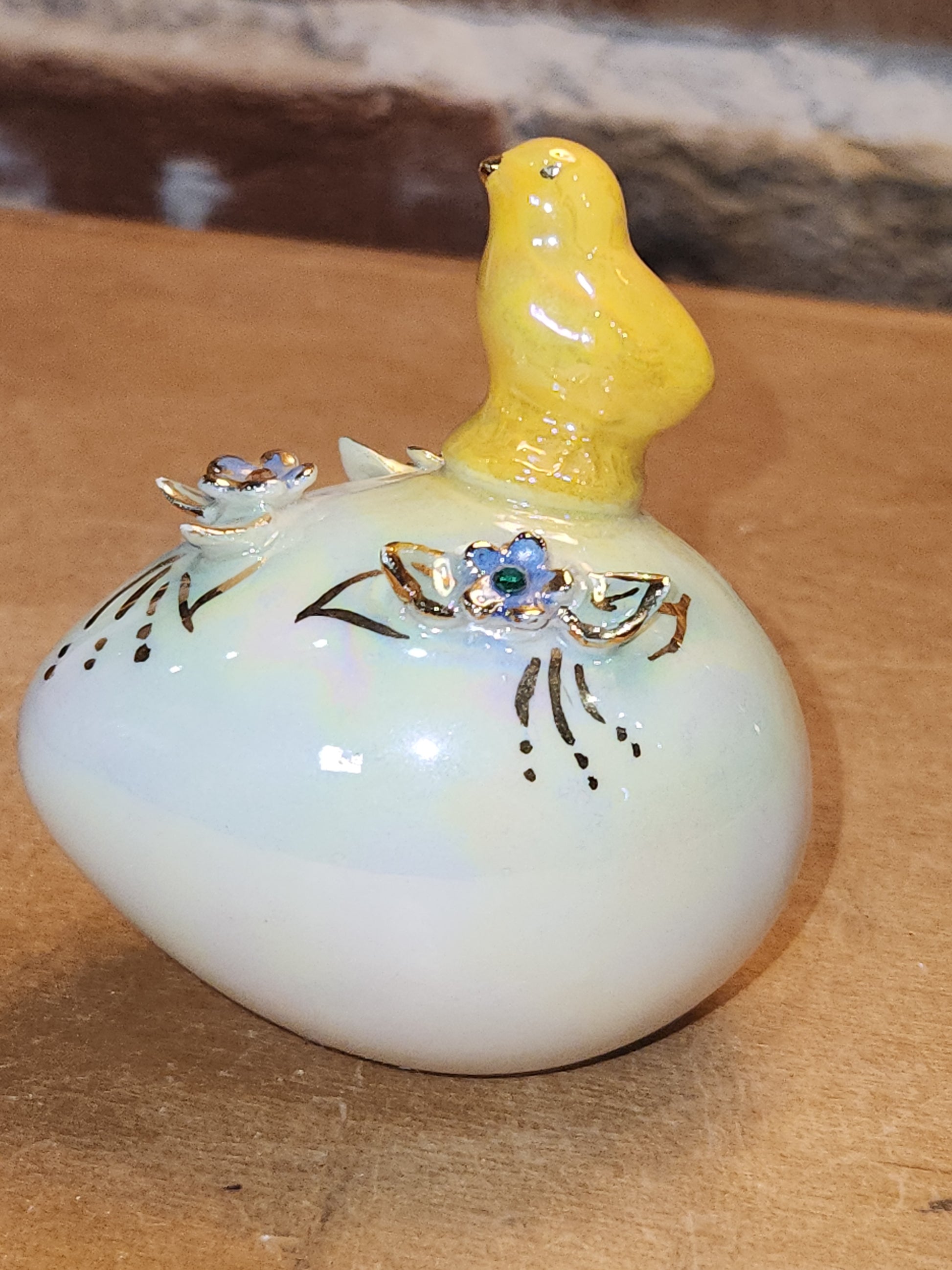 Vintage Porcelain Egg with 3D Chick Flowers and Leaves Gold Accents. Eg10