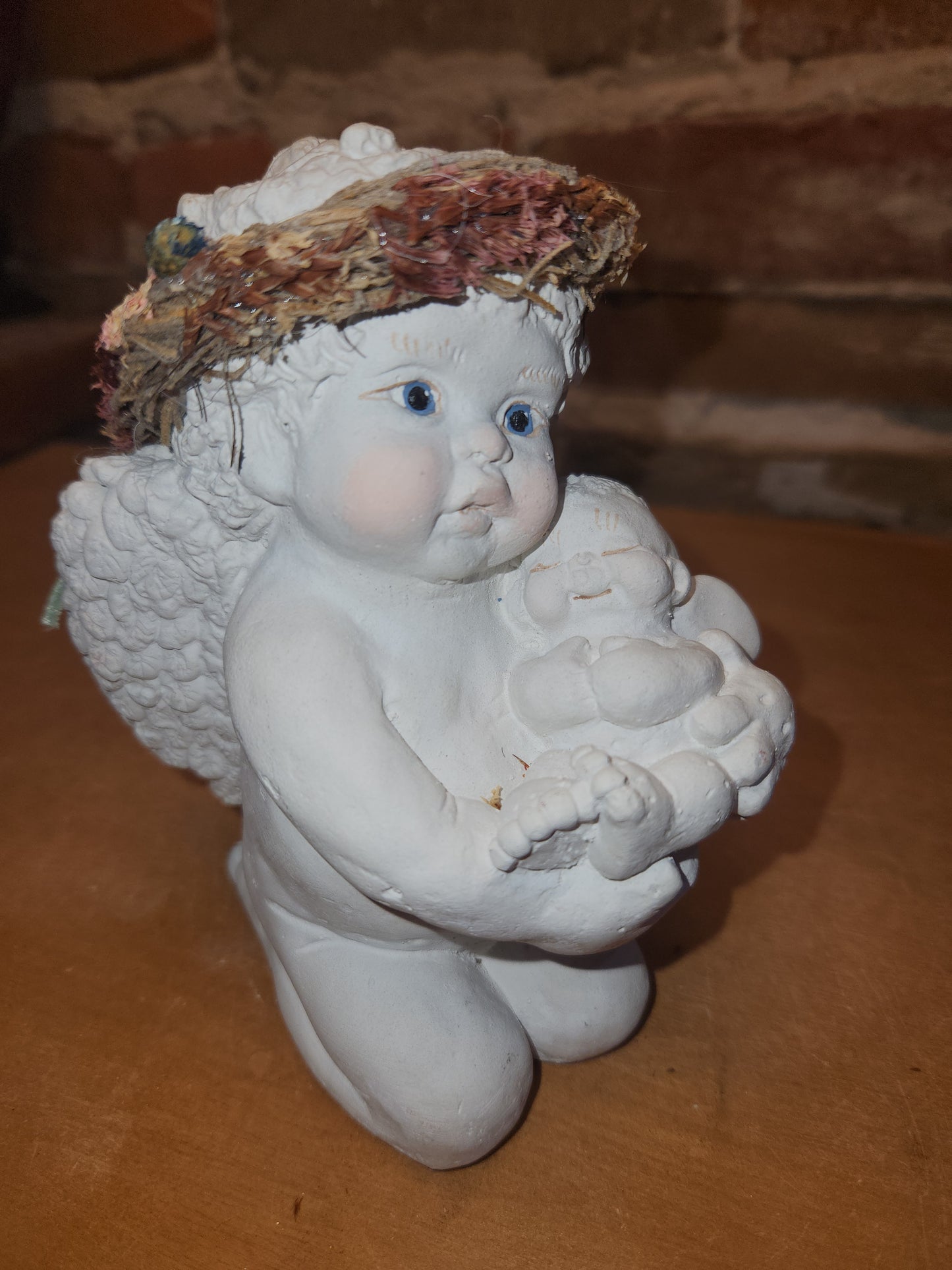 Vintage Dreamsicles Golden Cherub with Child 10656 Kristin Haynes 1993 Cast Art Industries di8