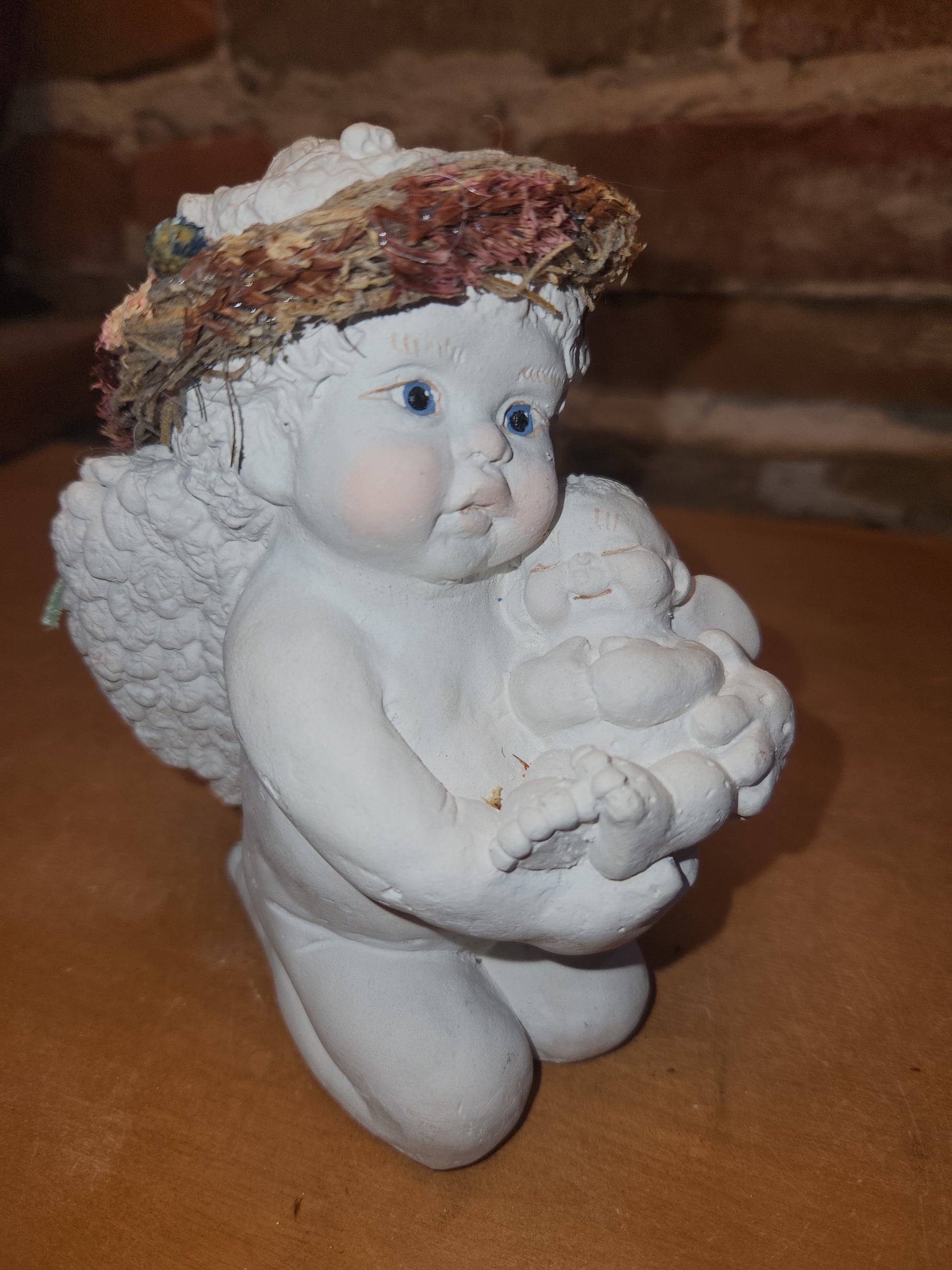 Vintage Dreamsicles Golden Cherub with Child 10656 Kristin Haynes 1993 Cast Art Industries di8