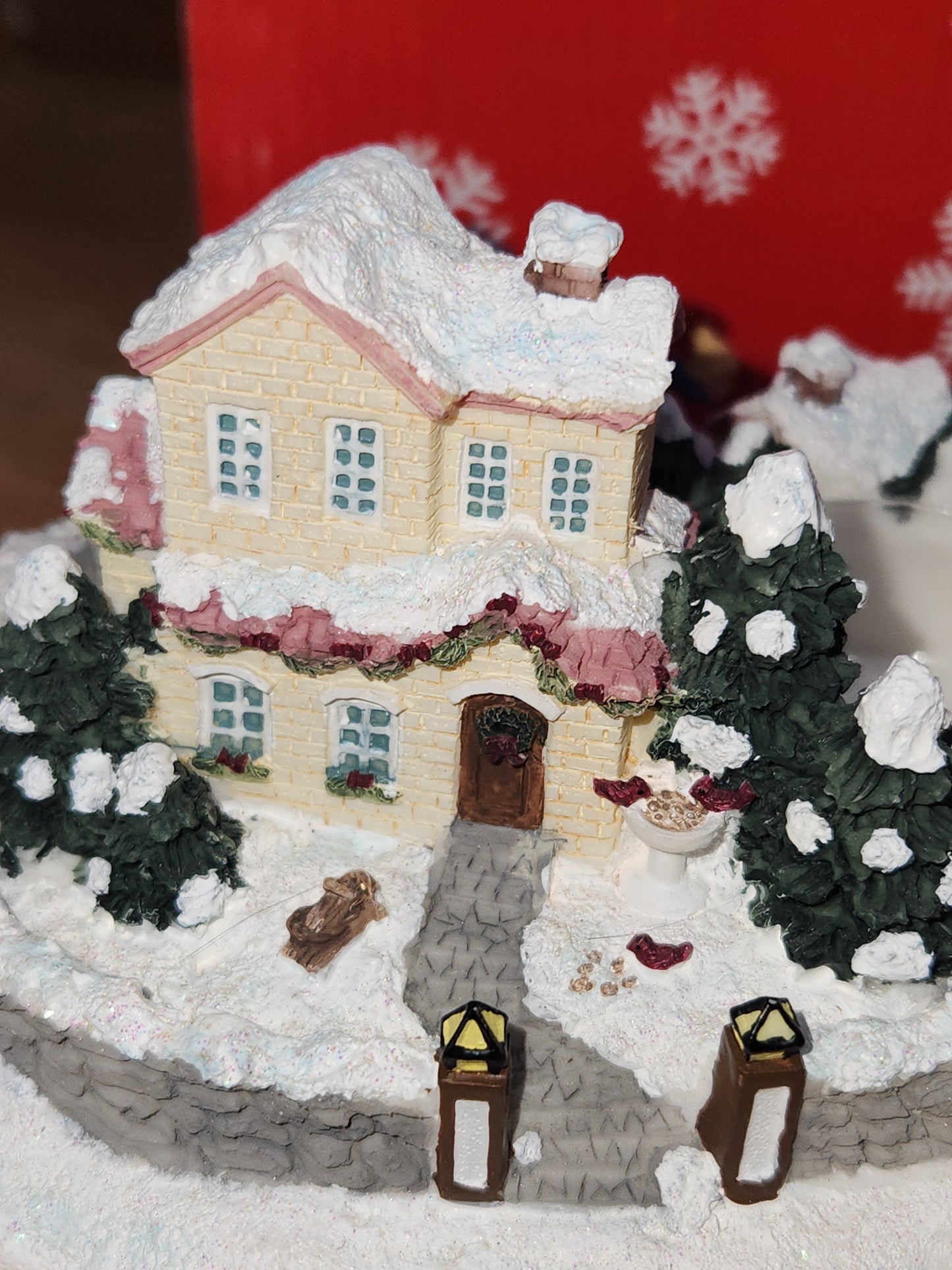 Vintage Pfaltzgraff Winterberry Scenic Village with Tea Light 2001