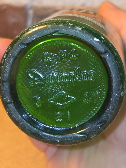 Vintage Soda Bottle 7-Up Bubbles & Swimsuit Lady Green Glass Lincoln vsb6l