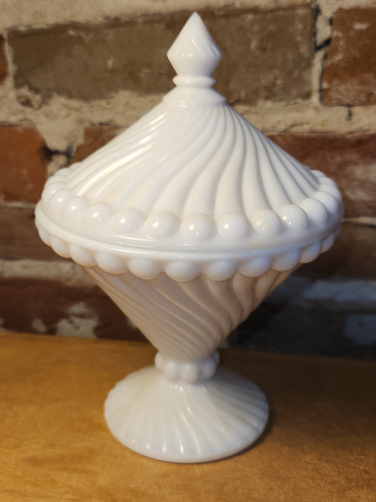 Vintage Westmoreland Milk Glass Lidded Candy Dish Swirl and Ball Pattern mg112