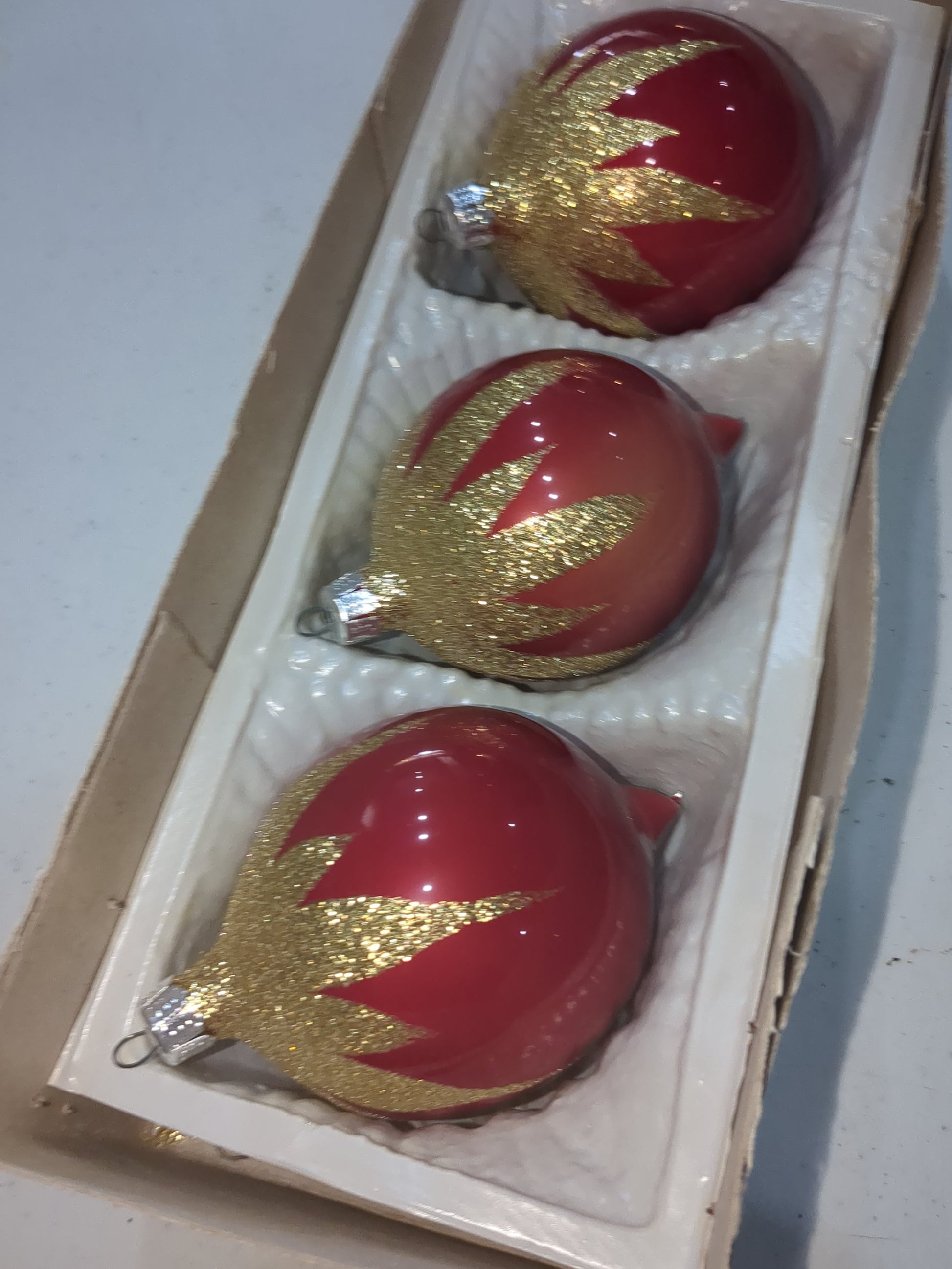 Christmas Classics Ornaments Red and Gold BO2