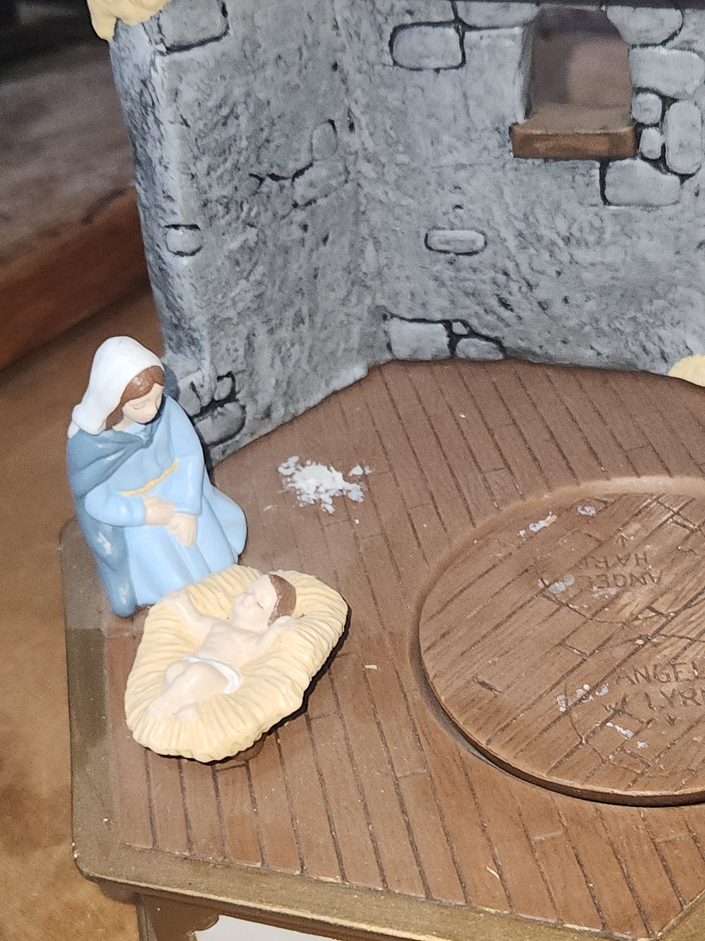 Vintage Ceramic Nativity Made From Scioto Mold AS IS Music Box Does Not Work