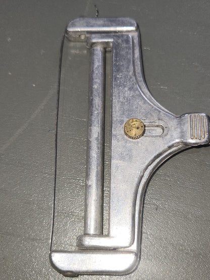 Vintage Metal Adjustable Wire Cutter Slicer w/ Roller Made in Taiwan ki66
