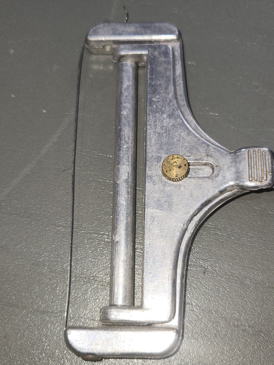 Vintage Metal Adjustable Wire Cutter Slicer w/ Roller Made in Taiwan ki66