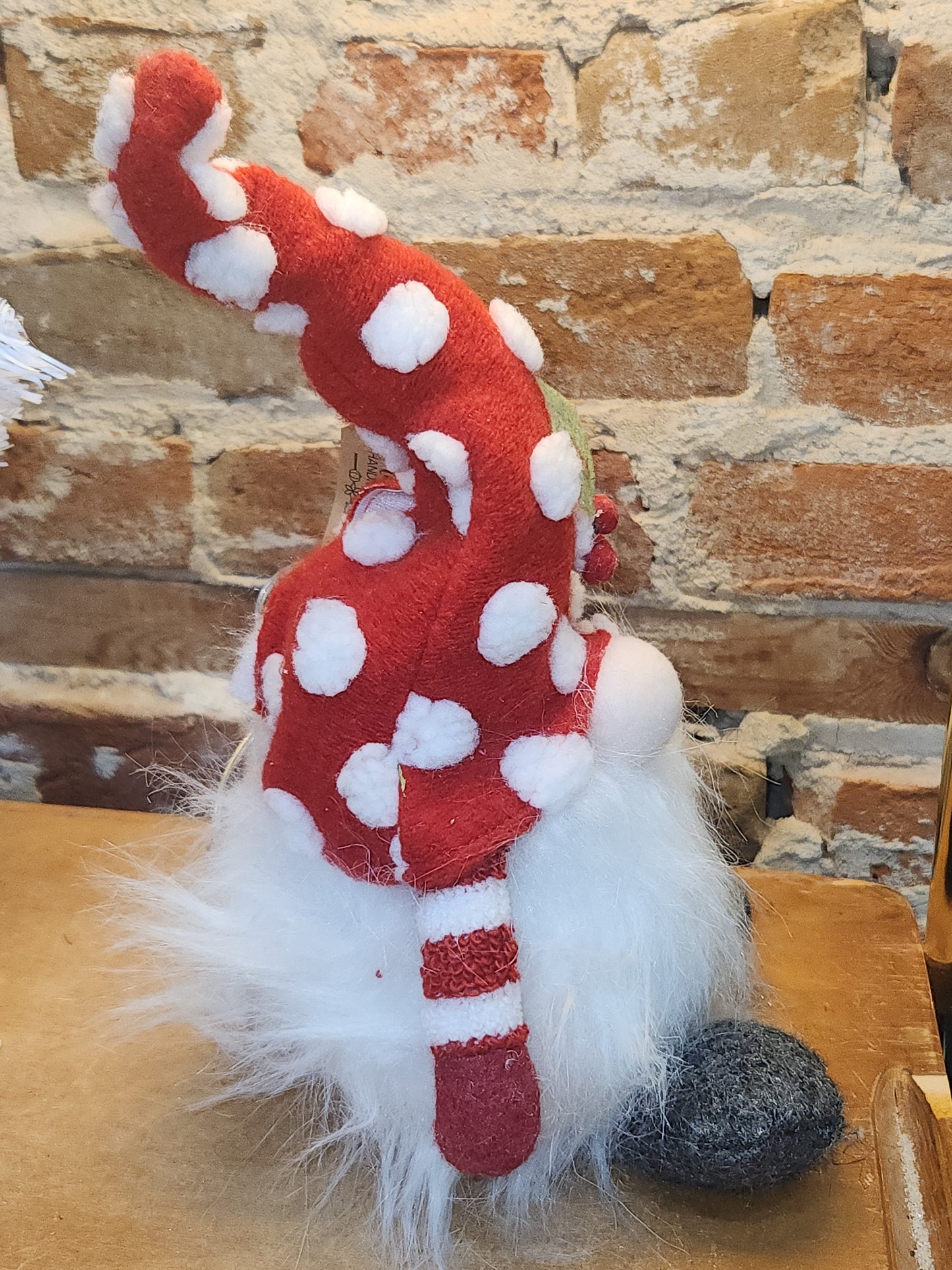 Christmas Gnome with Holly White Beard Lights Up gn05