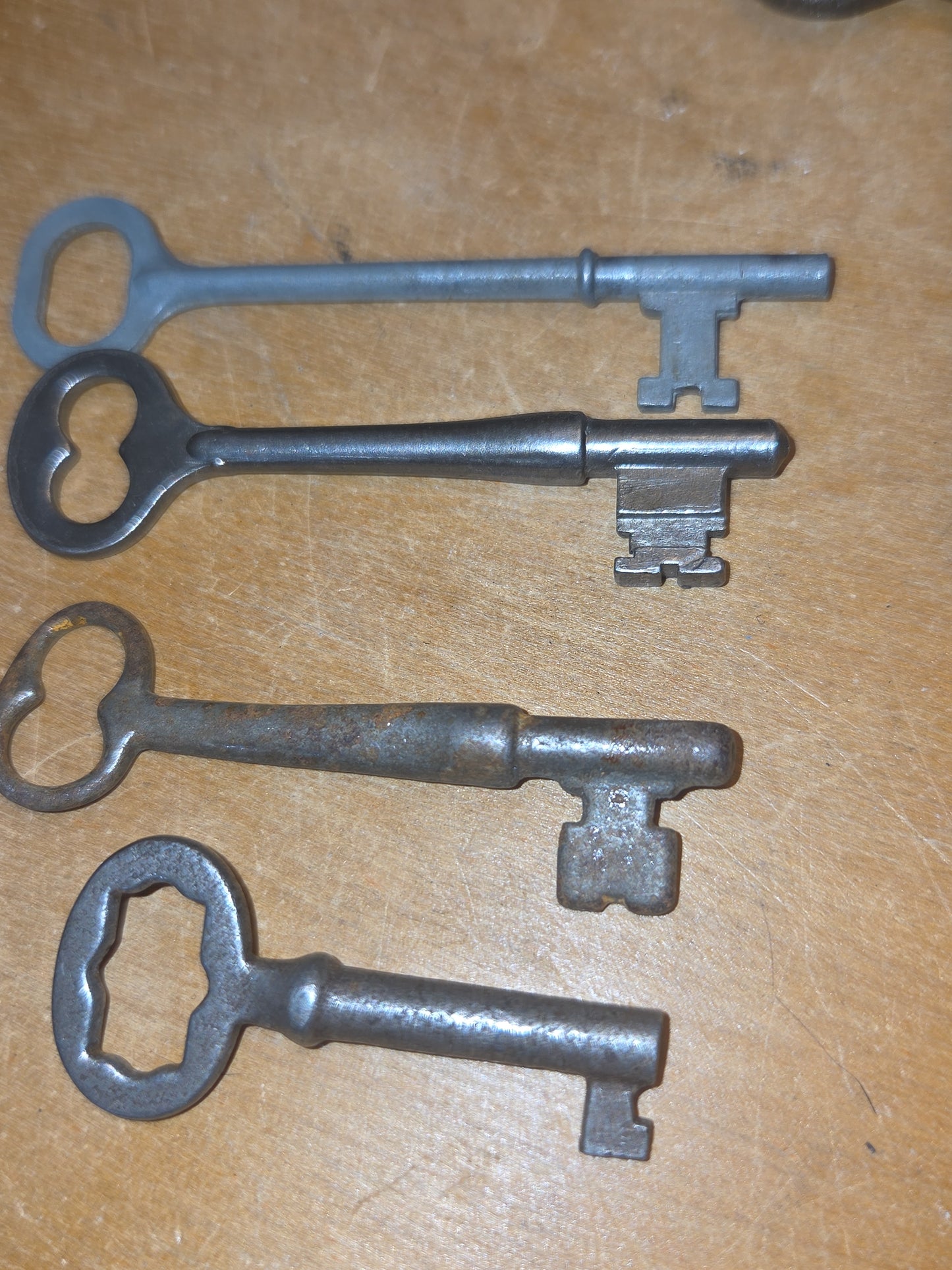 Vintage Keys Set of 8 Clock Winding Skeleton Brass West Germany