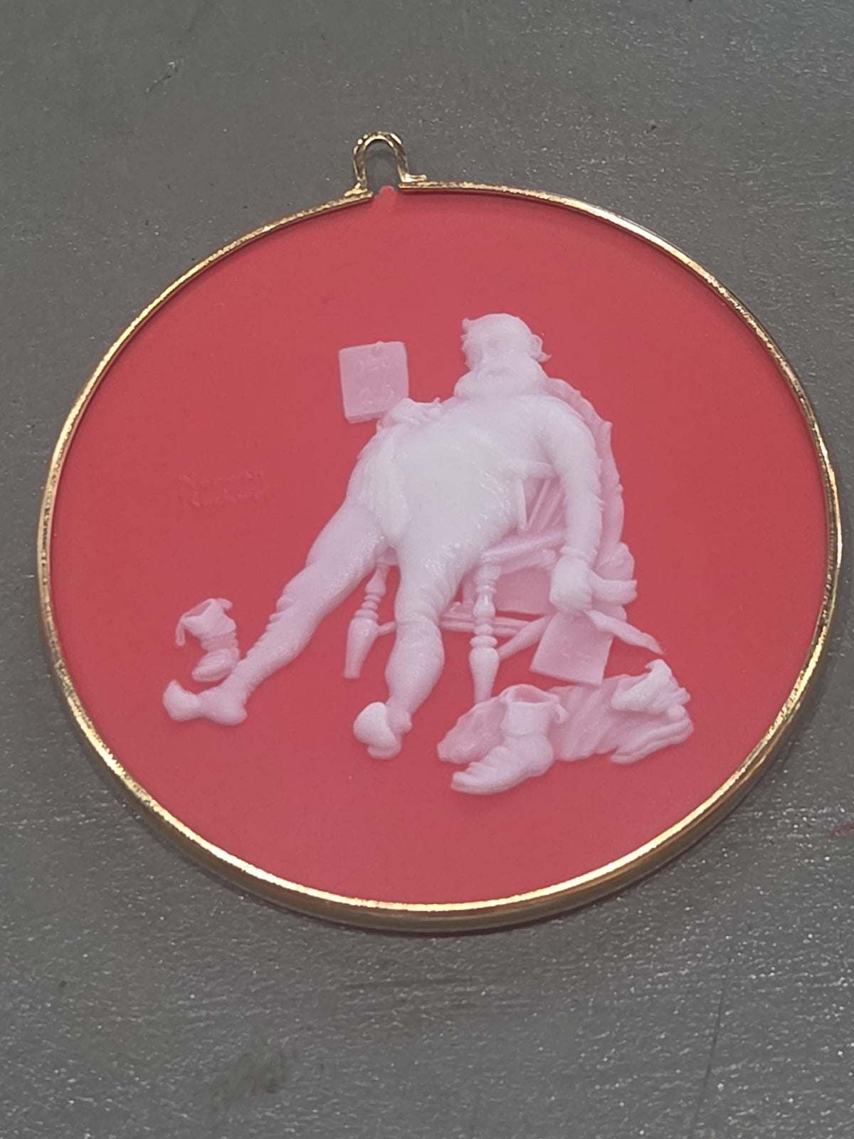 Vintage Hallmark Keepsake Norman Rockwell Cameo Ornament 9th in Series 1988