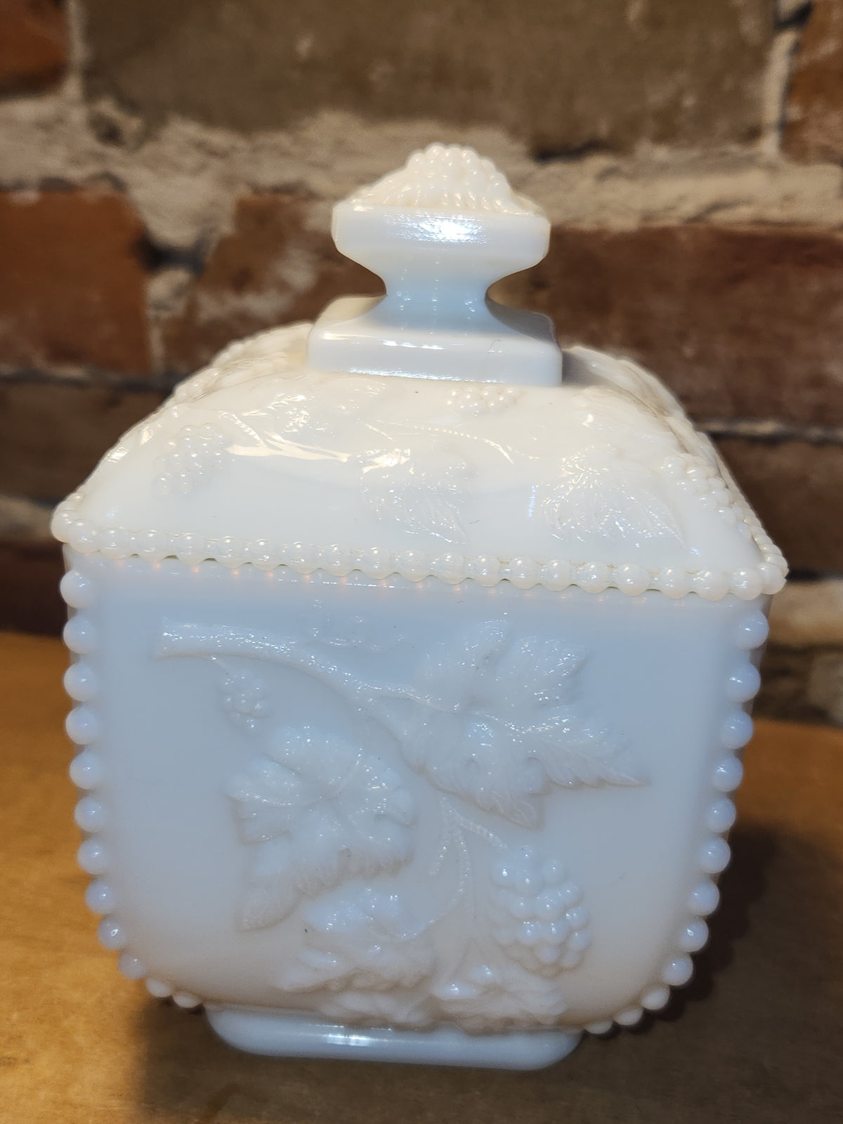 Vintage Westmoreland Milk Glass Square Lidded Candy Dish Grape Design Beaded Edges mg111