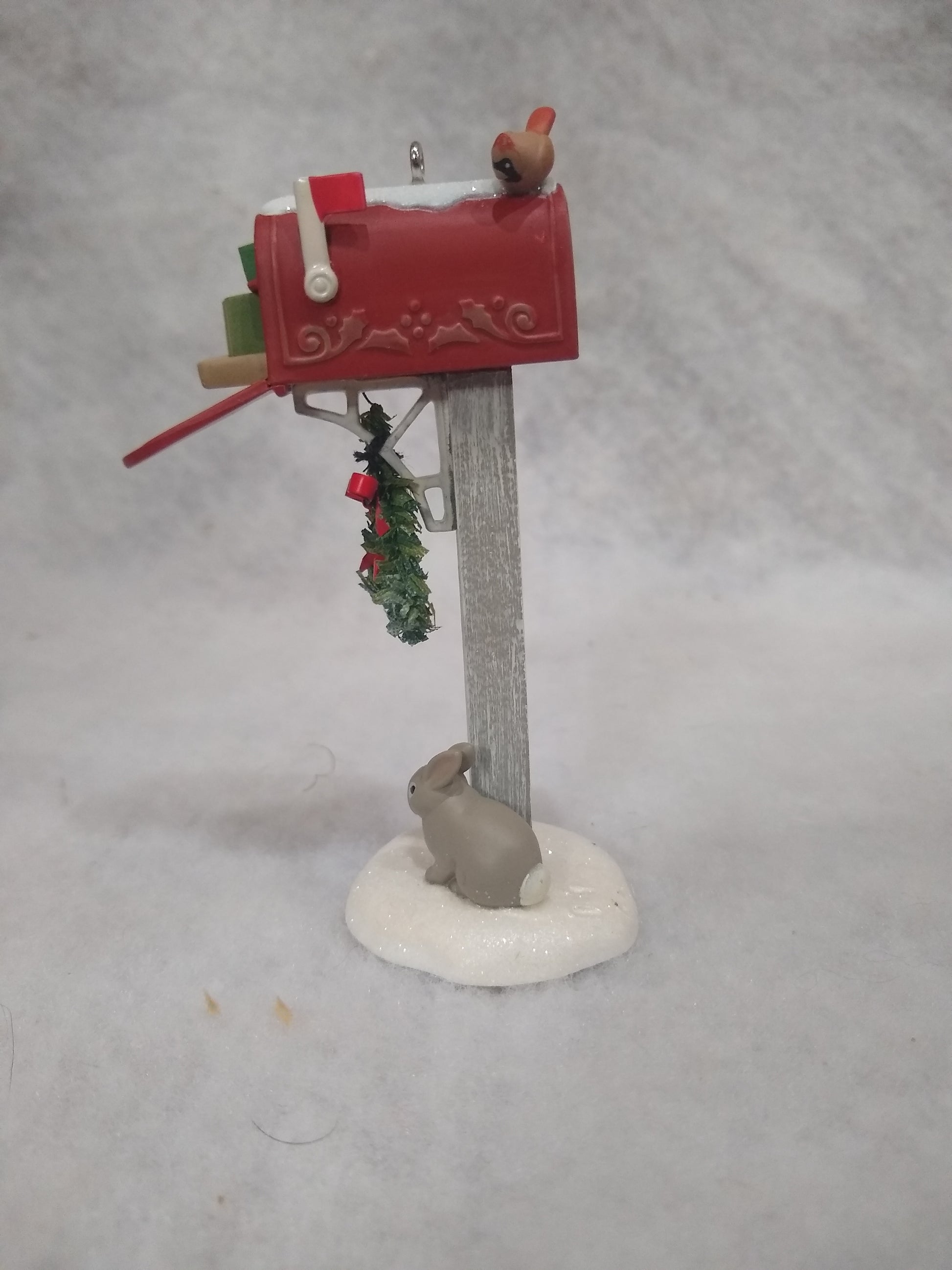 Vintage Hallmark Keepsake Ornament Holiday Mail Exclusive 2006 VIP Gift Cardinal Bunny Mailbox