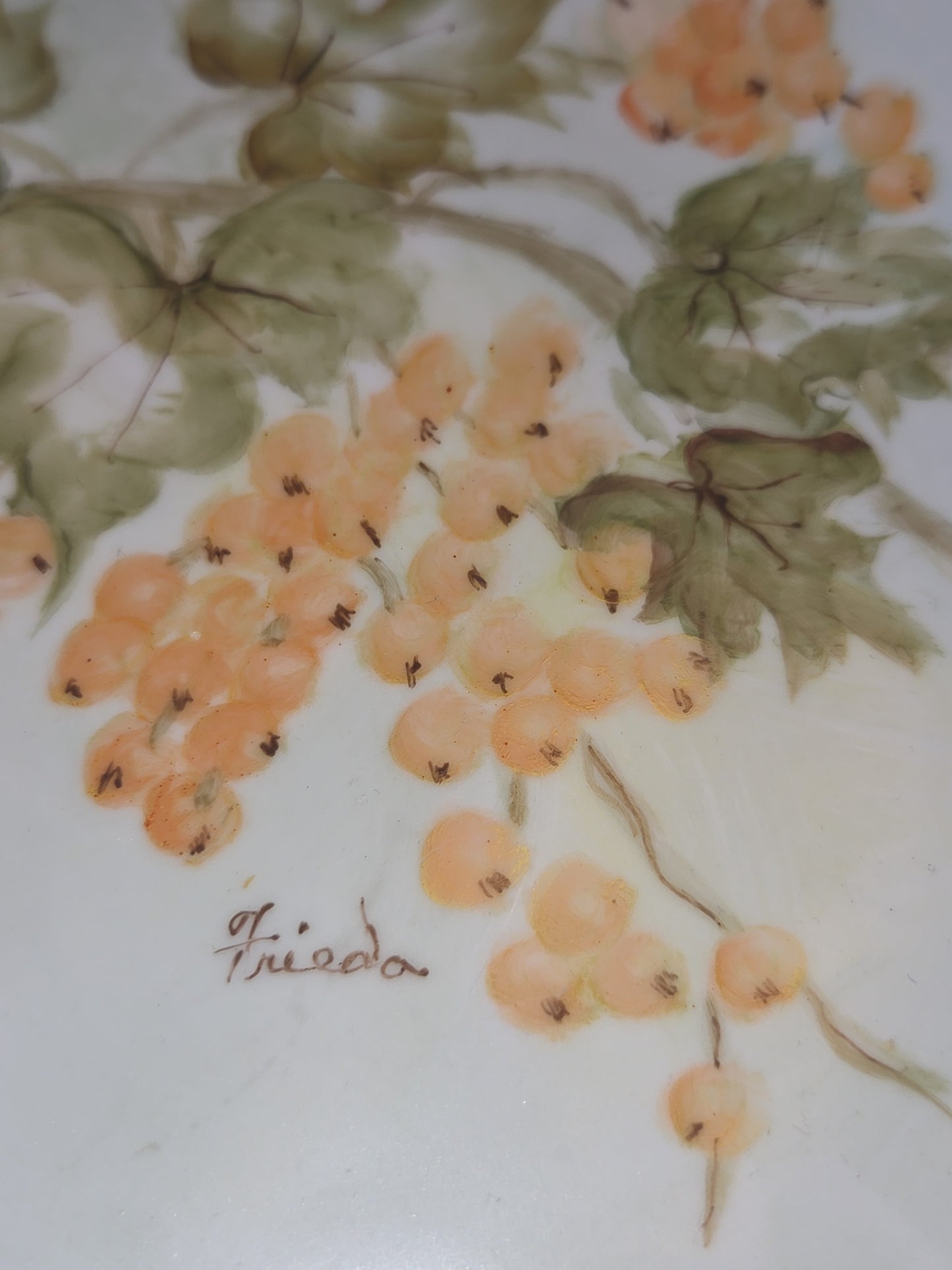 Porcelain Hand-Painted 7" Plate G7