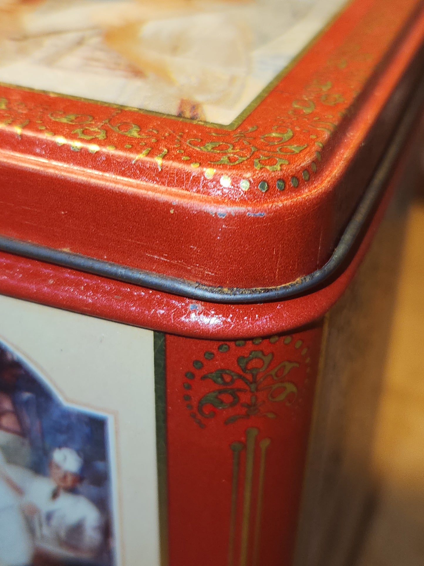 Vintage Tin Coca-Cola Gold Red Cream Enjoy Thirst The Drink of All the Year Coke 1993 cct82