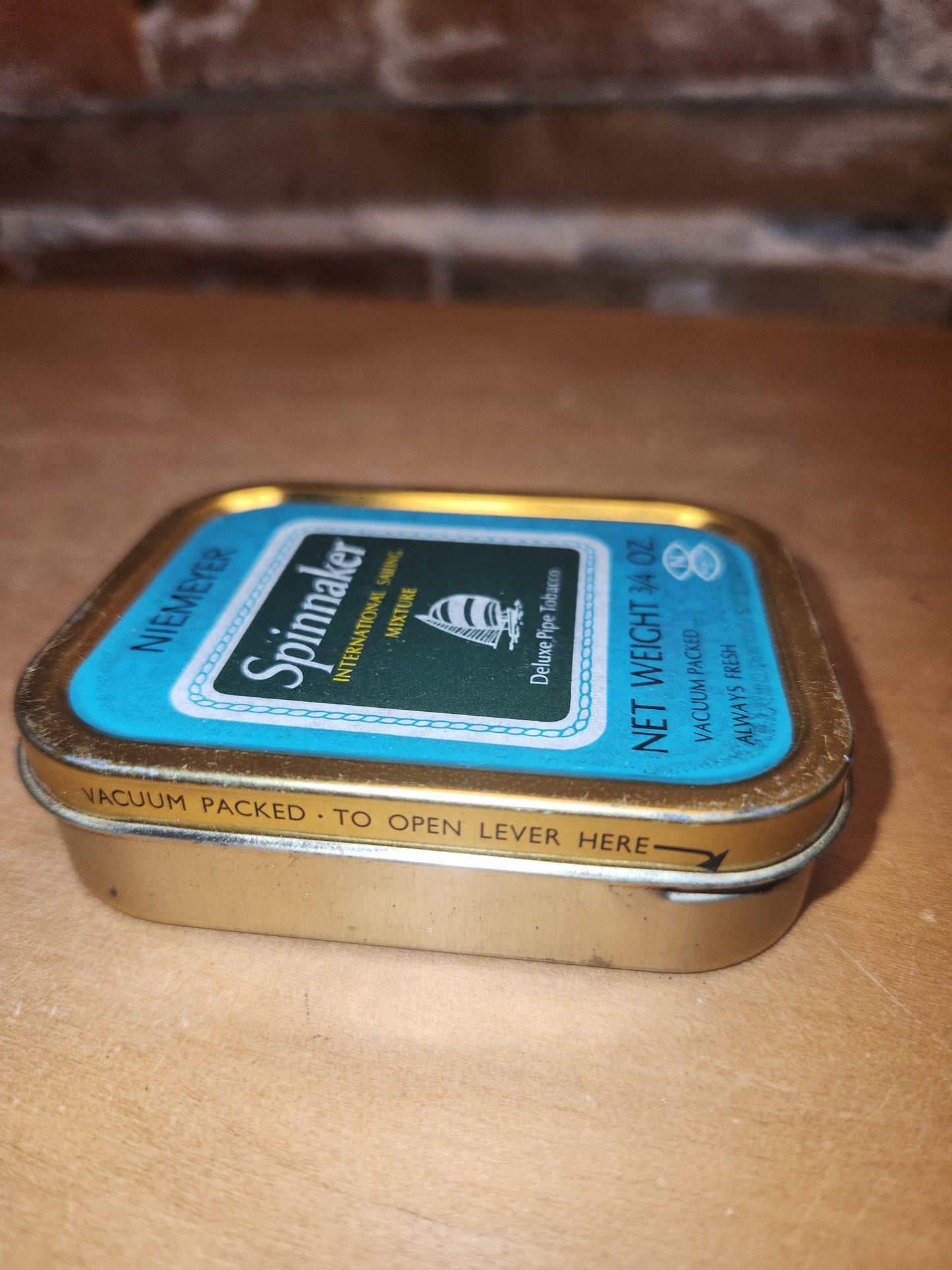 Vintage Niemyer Spinnaker International Sailing Mixture Tobacco Tin 3/4 oz International Deluxe Pipe Tobaccos World Tabac LTD tin03