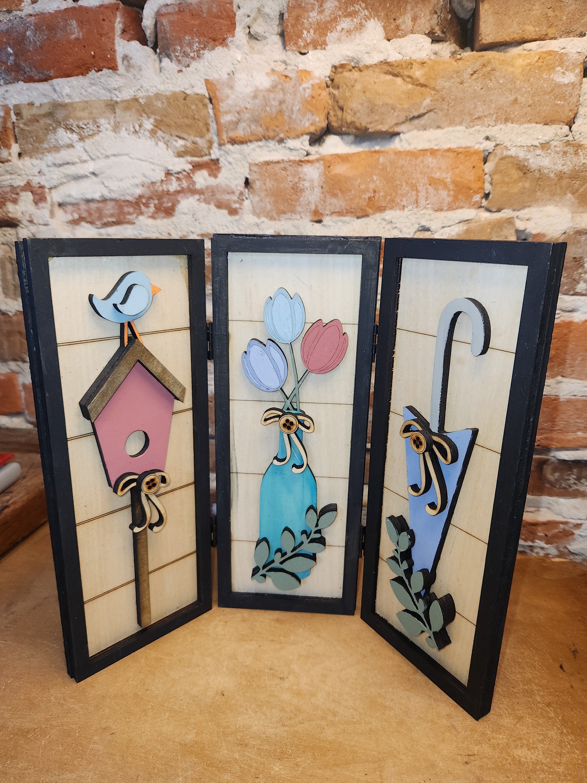 Trio Frame Decor Spring Bird Umbrella Tulips 10 1/2" tt71