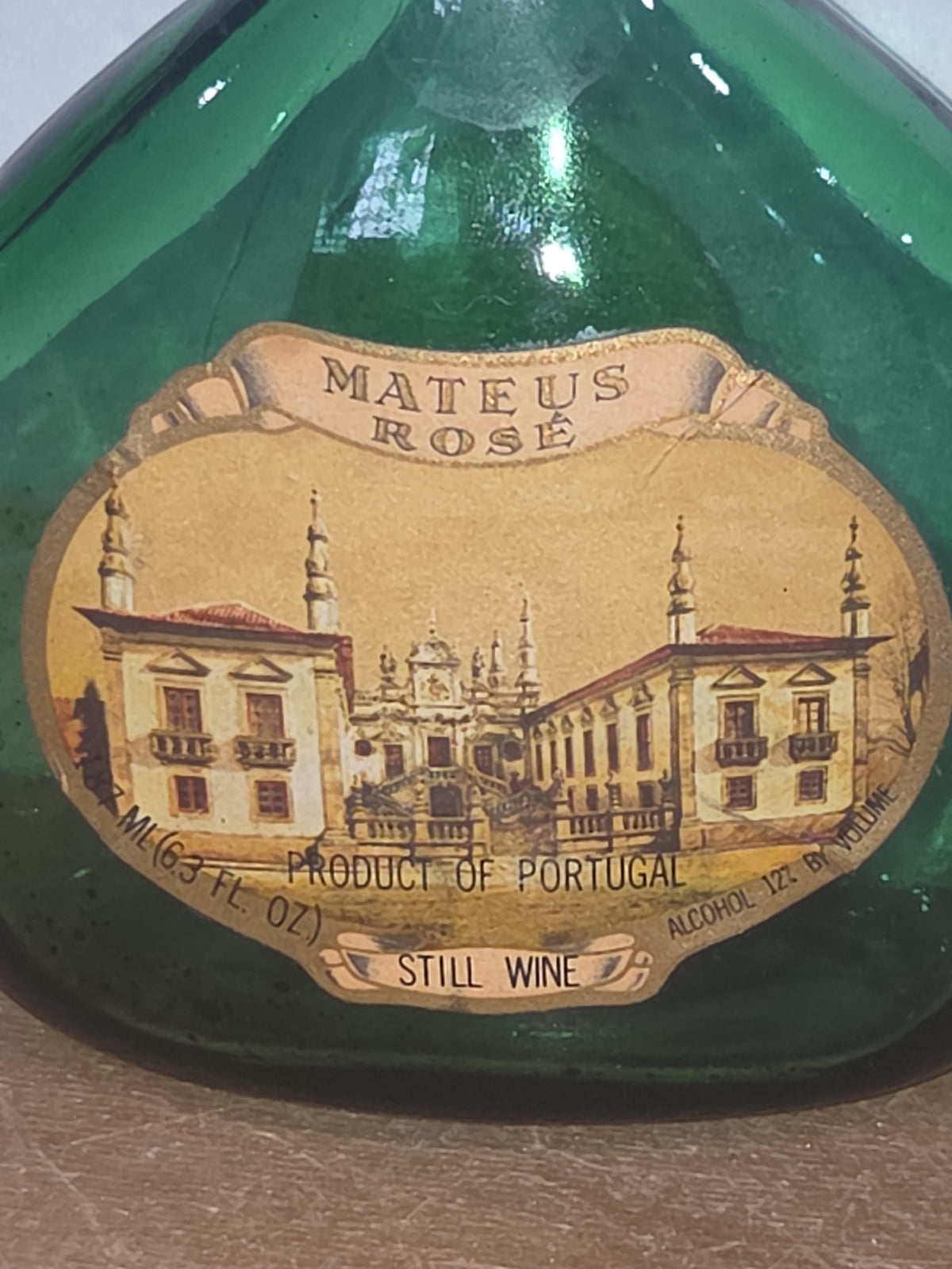 Vintage Mateus Rose Wine Bottle Green Metal Pull Cap AS IS Label Torn vb98